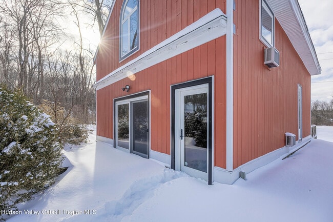 Photo - 2022 Co Rte 8