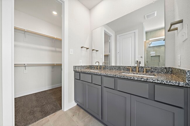 Photo - 21531 Eads Crk Dr