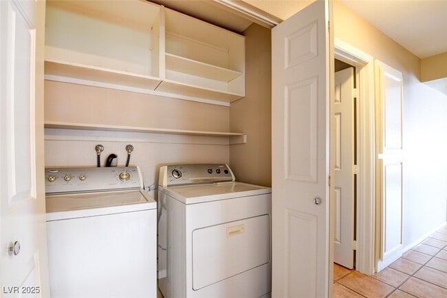 Building Photo - 5257 Crooked Valley Dr Rental