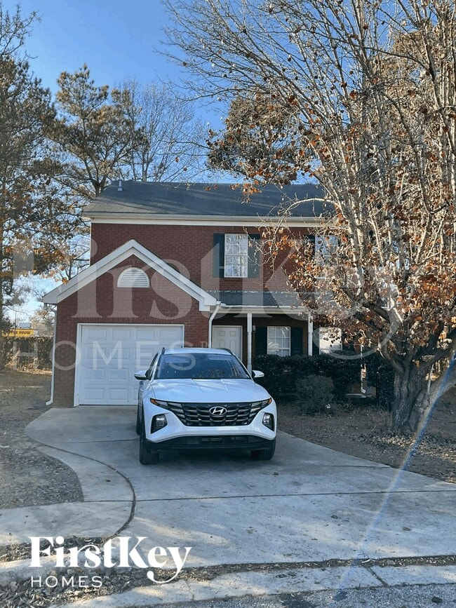 Building Photo - 637 Old Ivy Chase