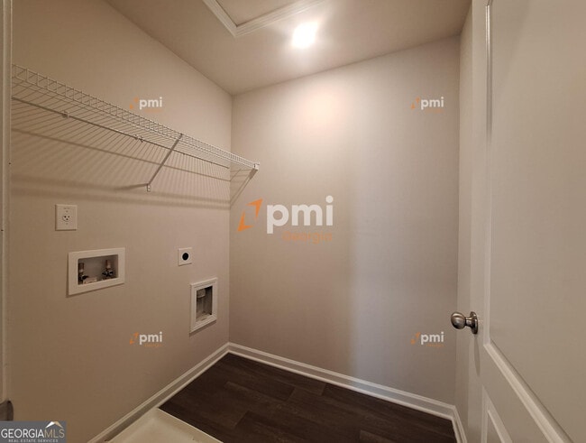 Photo - 437 Kildare Wy