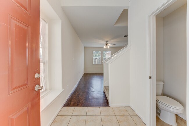 Photo - 6118 Yorkglen Manor Ln