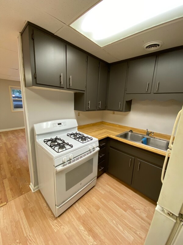 Photo - 235 Waddell Cir