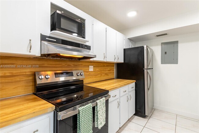 Photo - 7933 West Dr Unit 1025