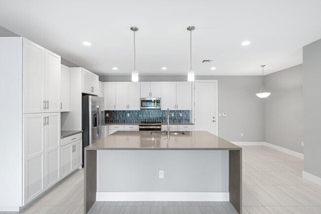 Photo - 3748 Lambert Ave