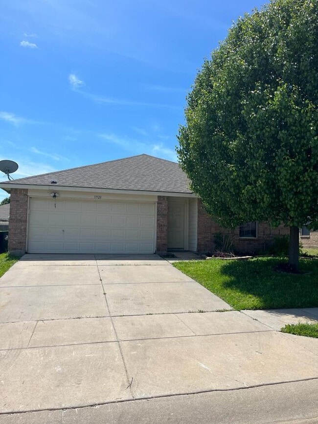 4 Bedroom 2 Bathroom home - 4 Bedroom 2 Bathroom home