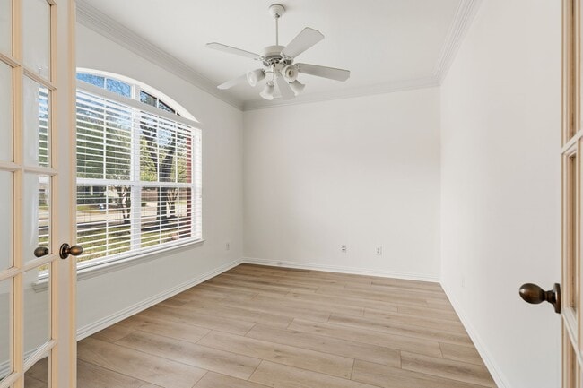 Photo - 5315 Barleycorn Ln