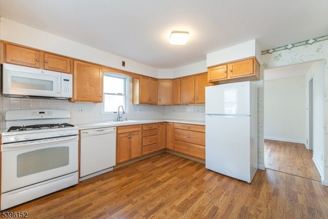 Photo - 266 W Passaic Ave