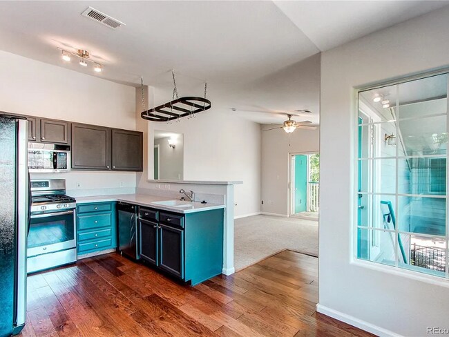 Photo - 8416 Pebble Creek Way Unidad 203 Rental