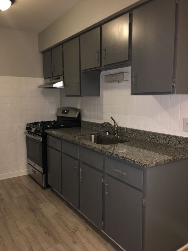 Central Apts LLC