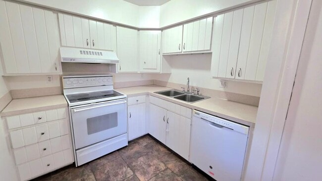 Photo - 3922 S Lamplighter Wy