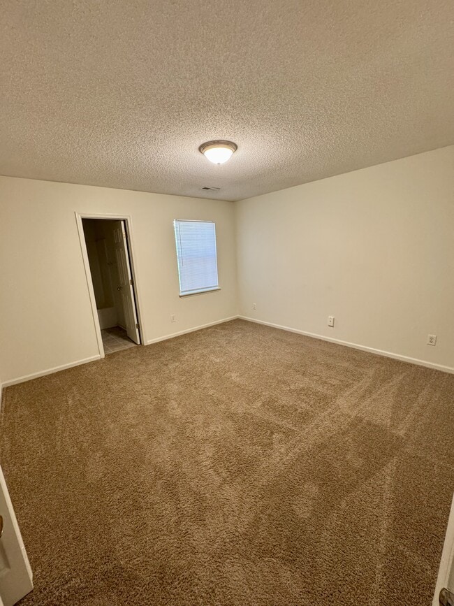 Photo - 1405 Angels End