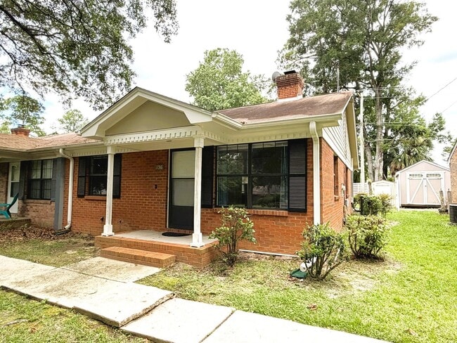 Building Photo - 136 Belmont Rd