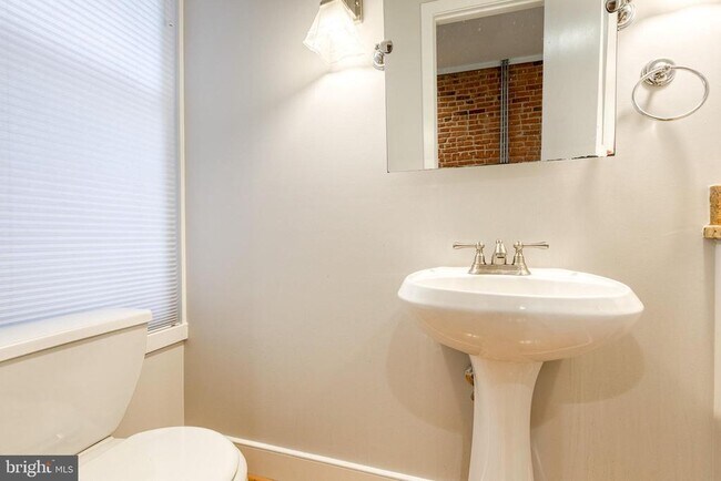 Photo - 632 E Fort Ave