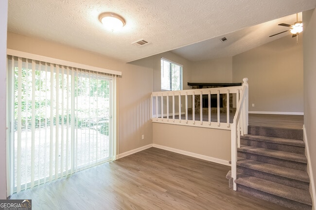 Photo - 733 Emerald Forest Cir SW