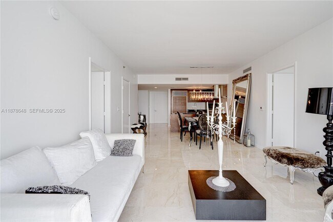 Photo - 495 Brickell Ave Unidad 3505