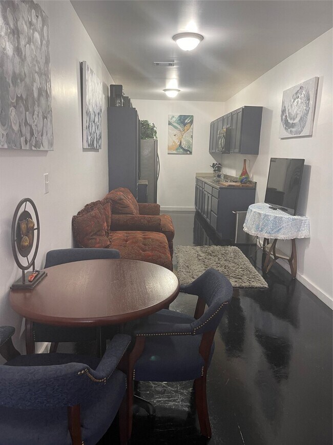 Photo - 20892 Cochran Rd Unit 3