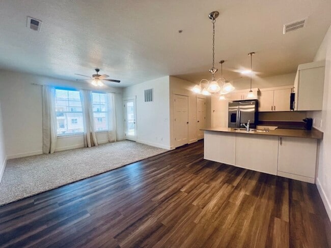 Photo - Brand-new Condo Conveniently Located in Ri...