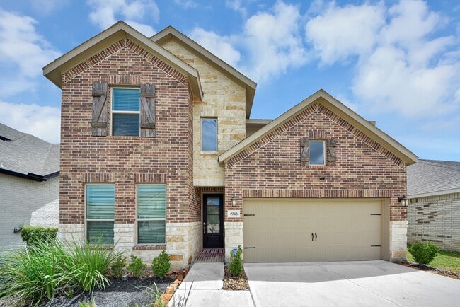 Building Photo - 4946 Sky Blf Dr