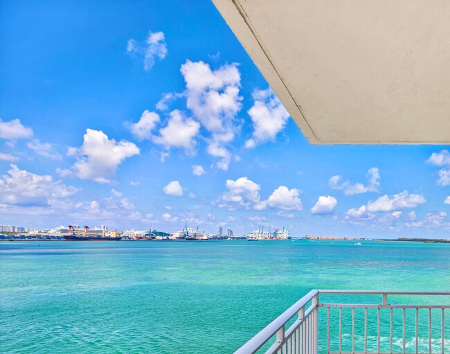 Photo - 1155 Brickell Bay Dr Condo Unit 1512