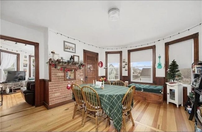 Photo - 52 Clifford St Unit 2