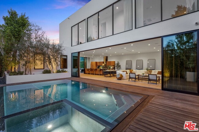 Photo - 133 N Edinburgh Ave