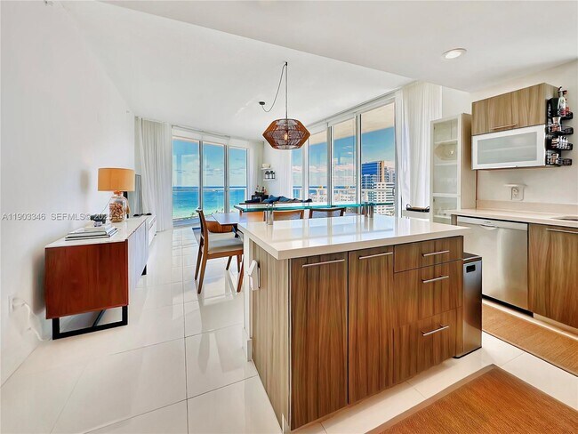 Photo - 6700 Indian Creek Dr Unit PH2