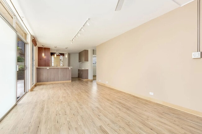 Building Photo - 1323 Makiki St Unit #A112