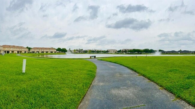 Photo - 2992 Langdon Ln N
