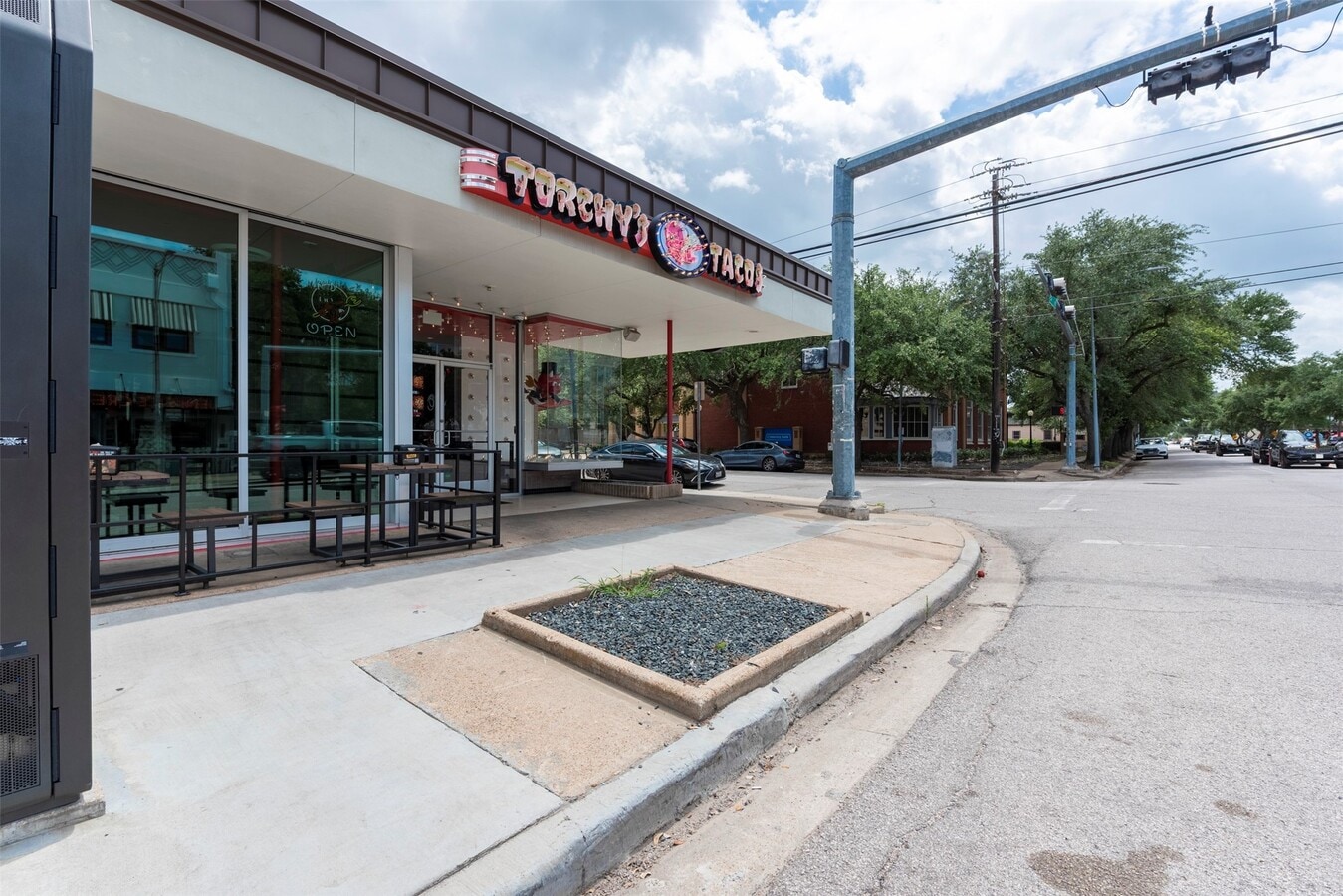 Photo - 1426 W 21st St