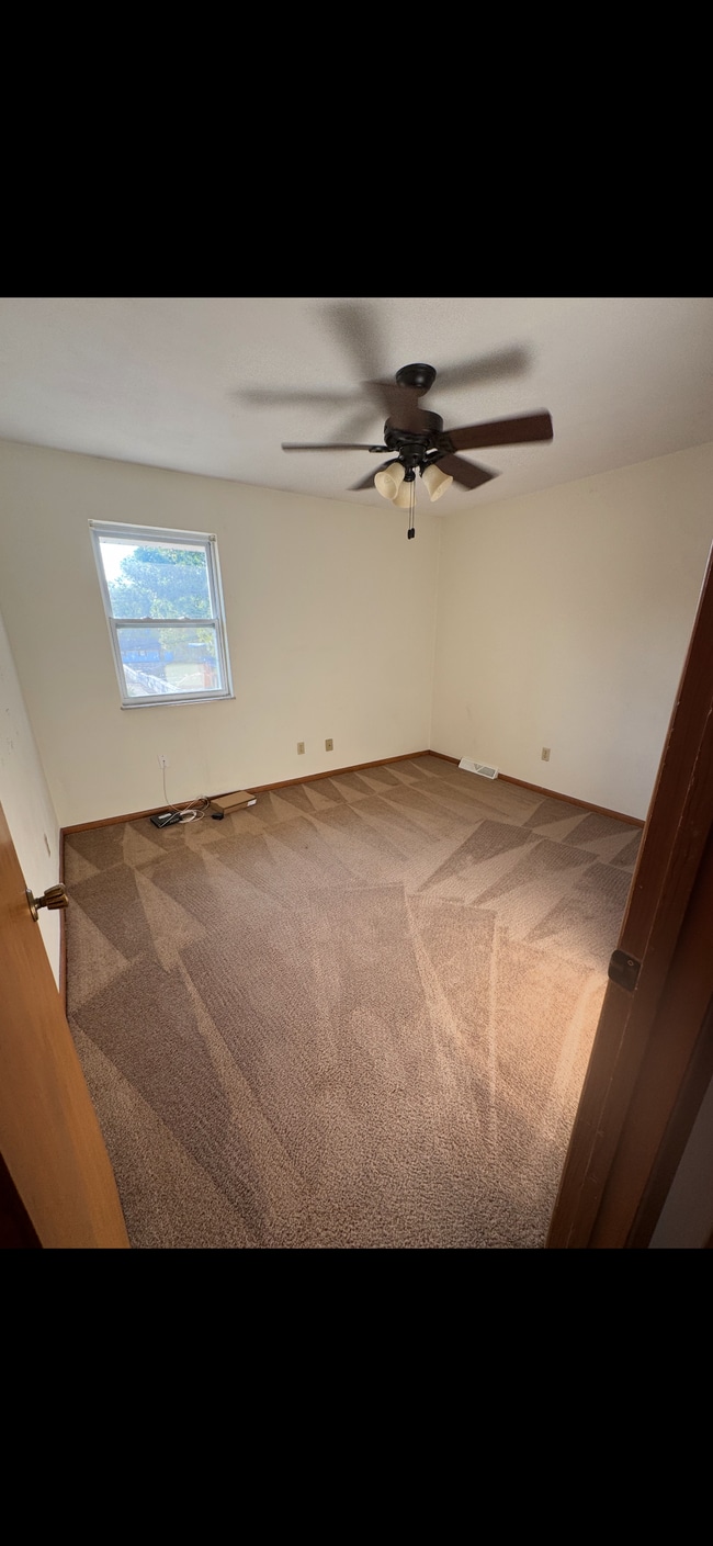 Photo - 203 Riverview Dr