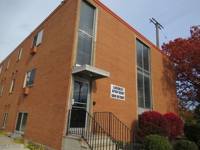 Building Photo - 12810 Detroit Ave Unit 10