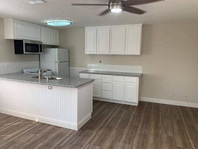 Building Photo - 5552 Keoncrest Cir