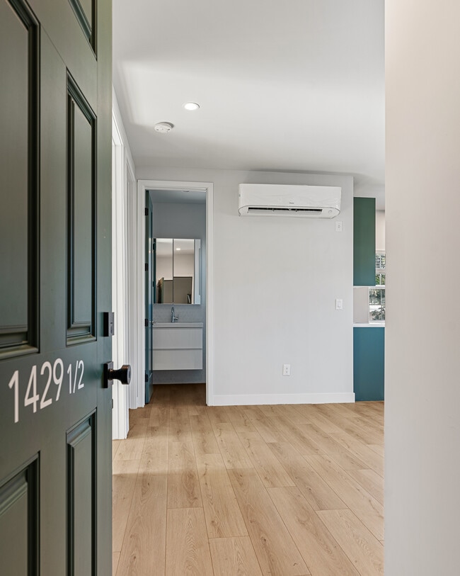 Photo - 1429 Edgecliffe Dr Unidad 1429.5