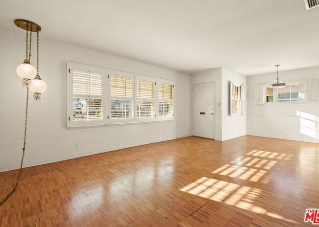 Photo - 5320 Bevis Ave