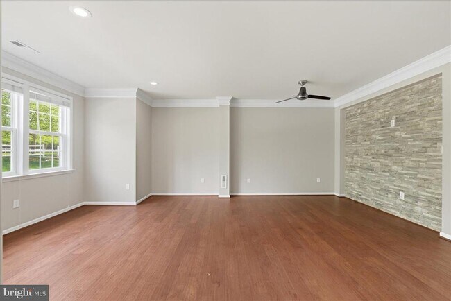 Photo - 19400 Susquehanna Square