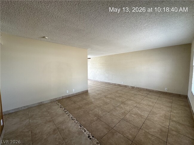 Photo - 1031 E Hacienda Ave