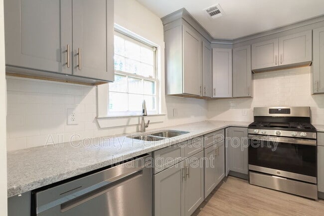 Photo - 243 Timber Creek Ln SW