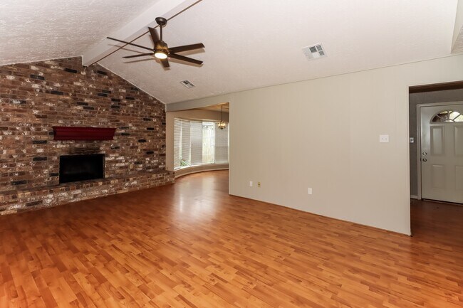 Photo - 16518 Royal Mile Ln