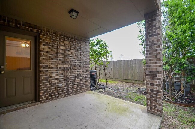 Photo - 4018 Childress St