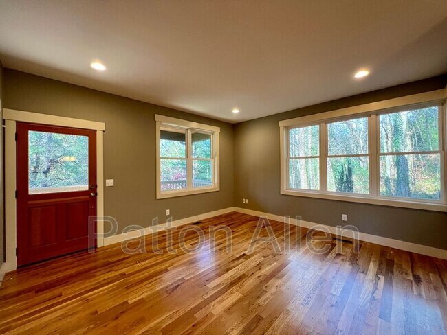 Photo - 12 Beaverdam Knoll Rd