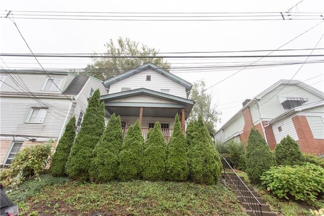 Building Photo - 2711 Strachan Ave Rental
