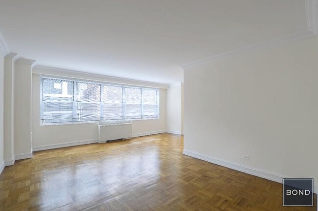 Building Photo - 888 Eighth Avenue Unit 7U Rental