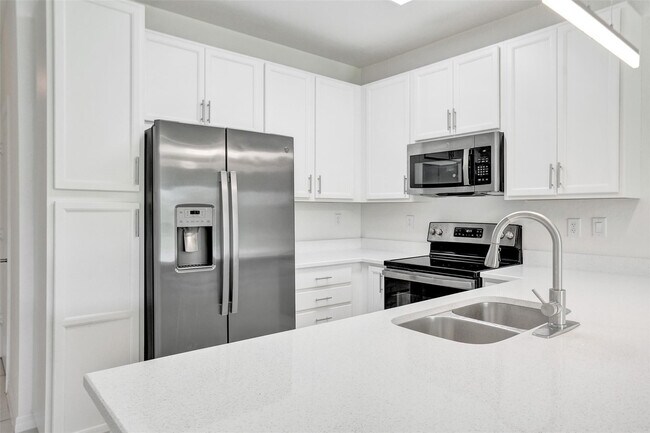 Photo - 4748 SW 63rd Terrace