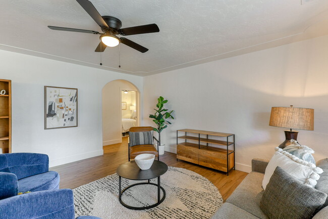 Photo - 1005 Gold St