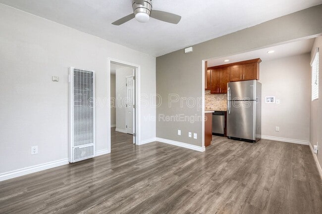 2727 1/2 G Street
