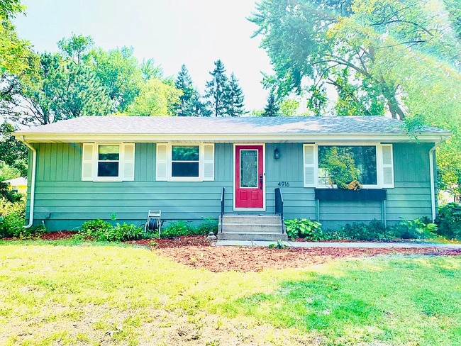 Building Photo - 4916 Wisconsin Ave N