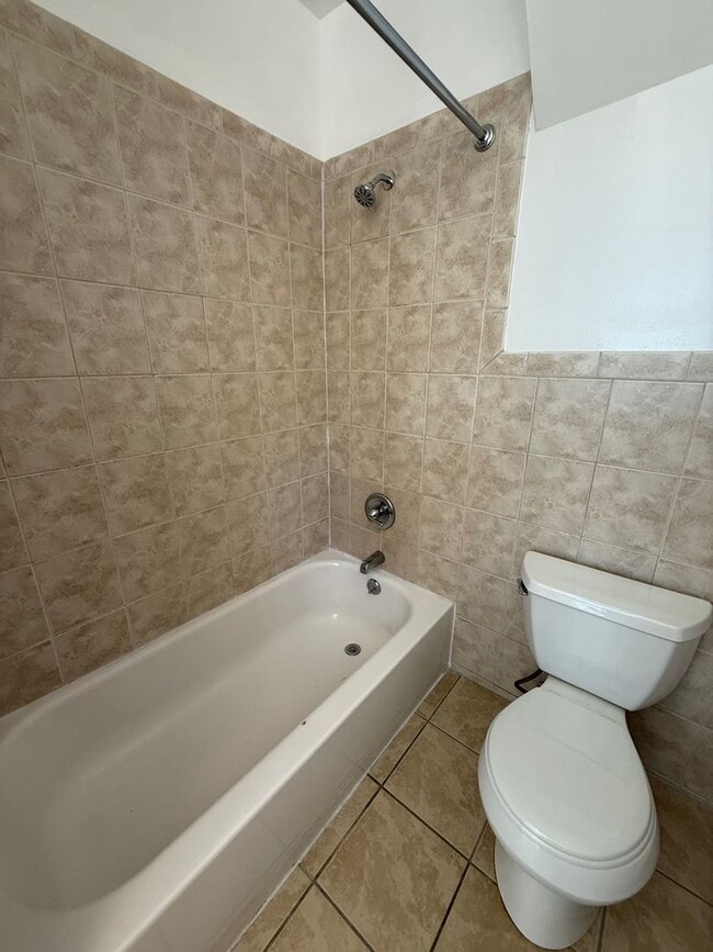 Photo - 20 Dubois St Unidad 2