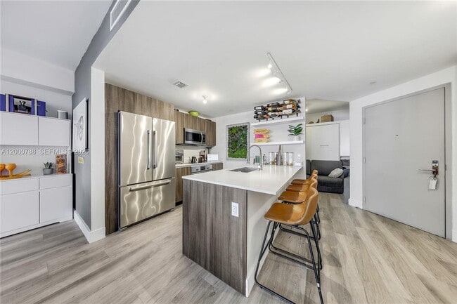 Photo - 488 NE 18th St Unidad 1711