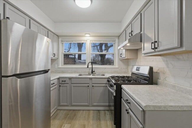 Photo - 8921 S Cottage Grove Ave Unidad 3E